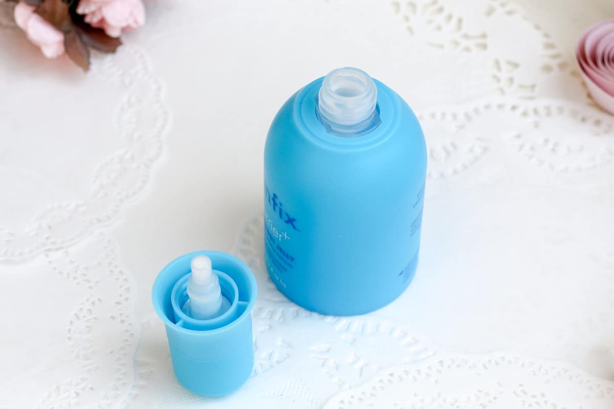 The inside of the packaging of the skinfix serum